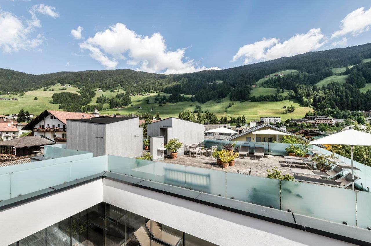 Boutique & Gourmet Hotel Orso Grigio San Candido Exterior photo